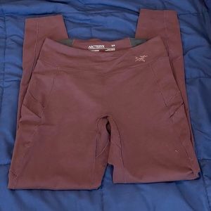 Maroon Arc’teryx leggings